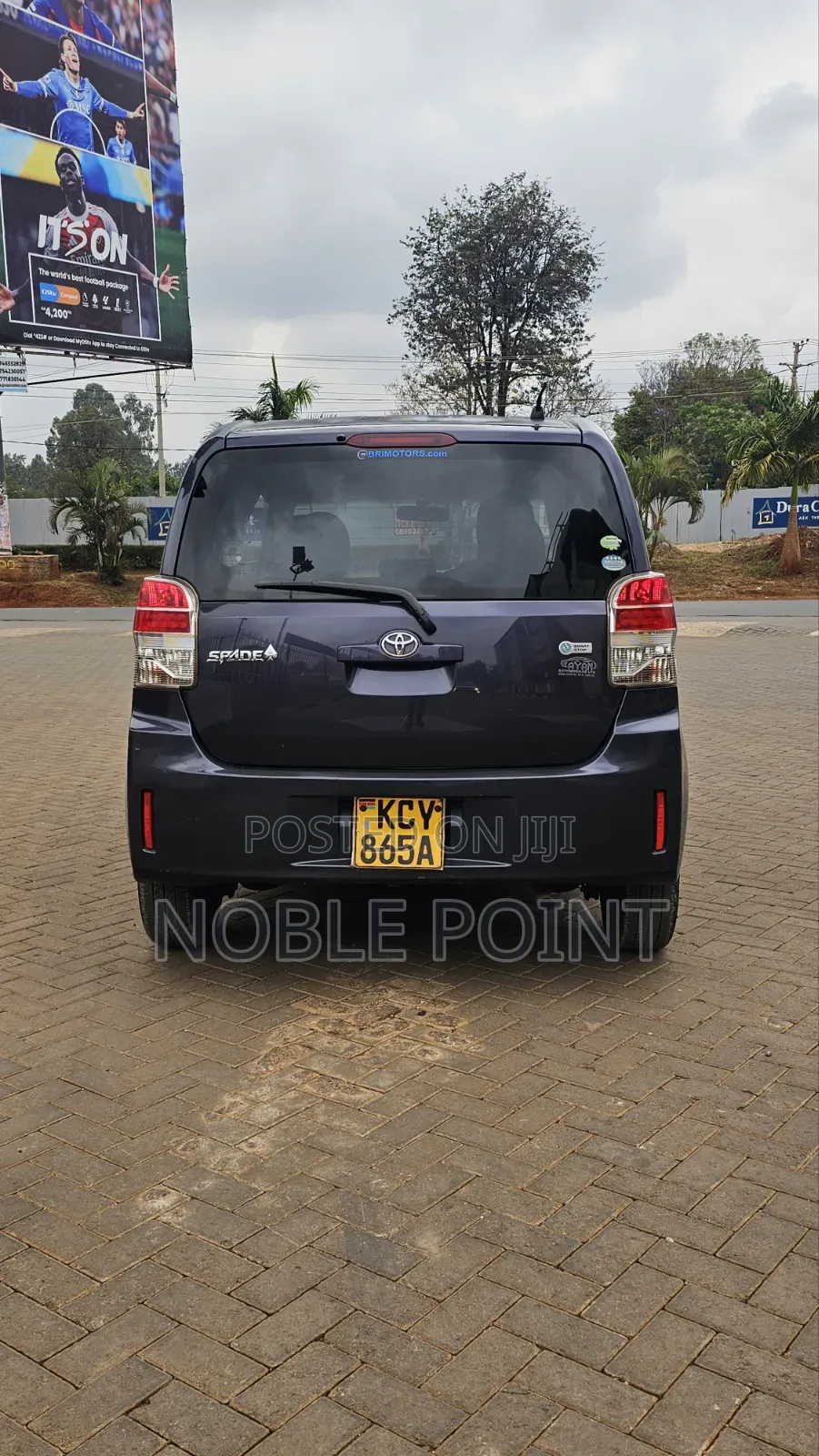 Toyota Spade 2013 Gray