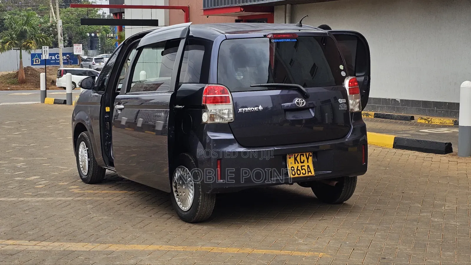 Toyota Spade 2013 Gray