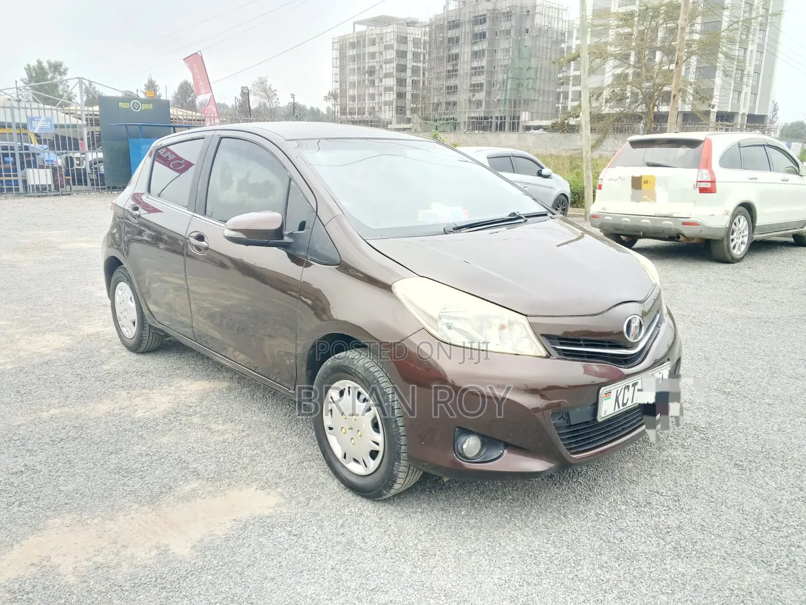 Toyota Vitz 1.0 FWD 5dr 2011 Brown