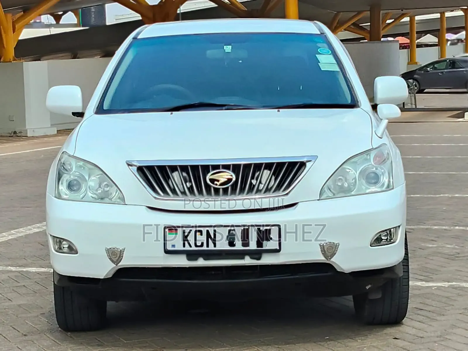Toyota Harrier 2.4 2010 White