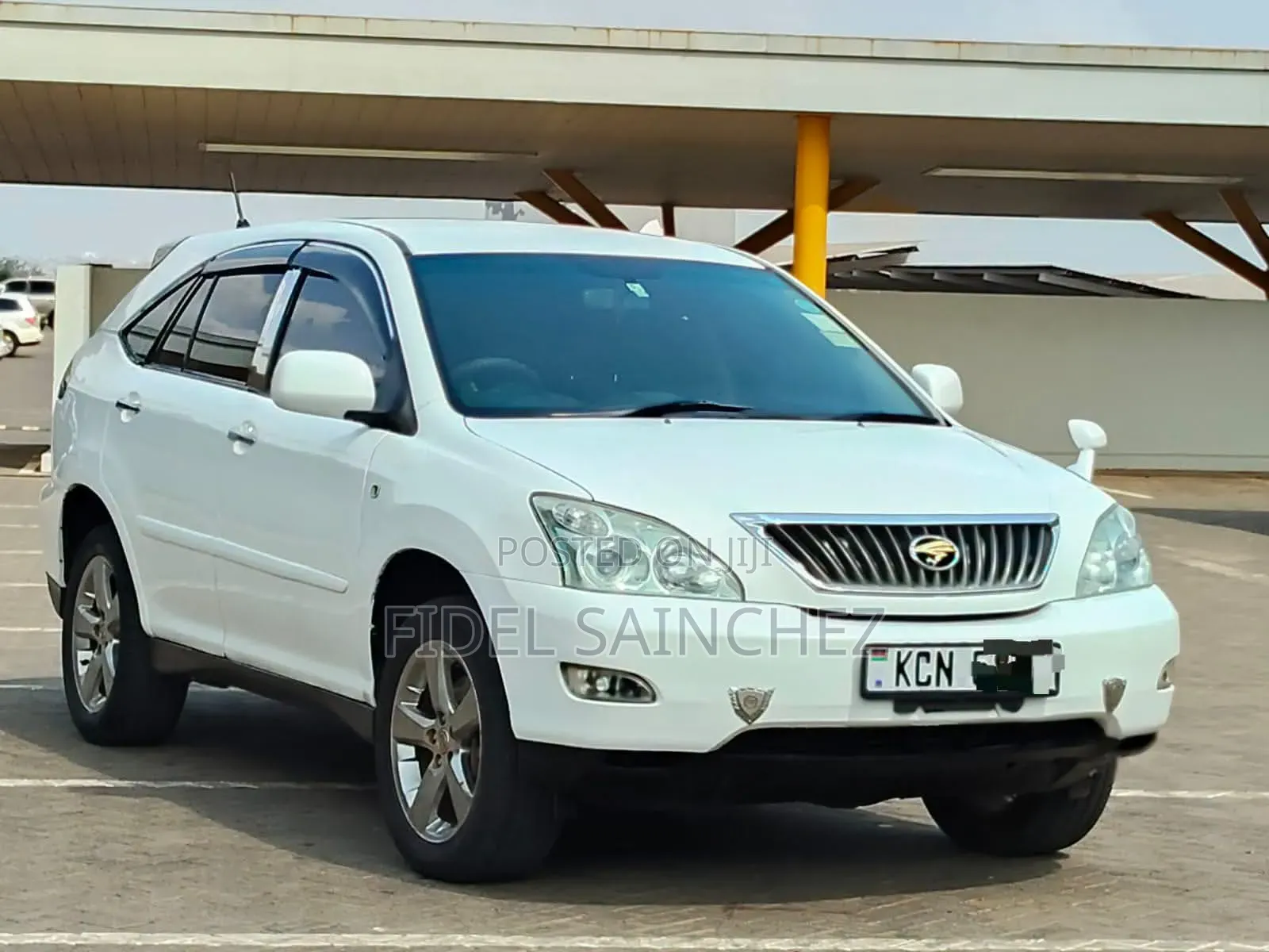 Toyota Harrier 2.4 2010 White