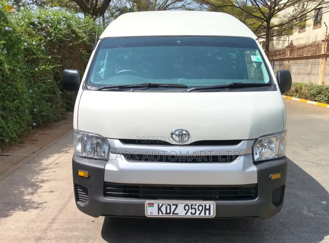 Toyota HiAce 2025 White