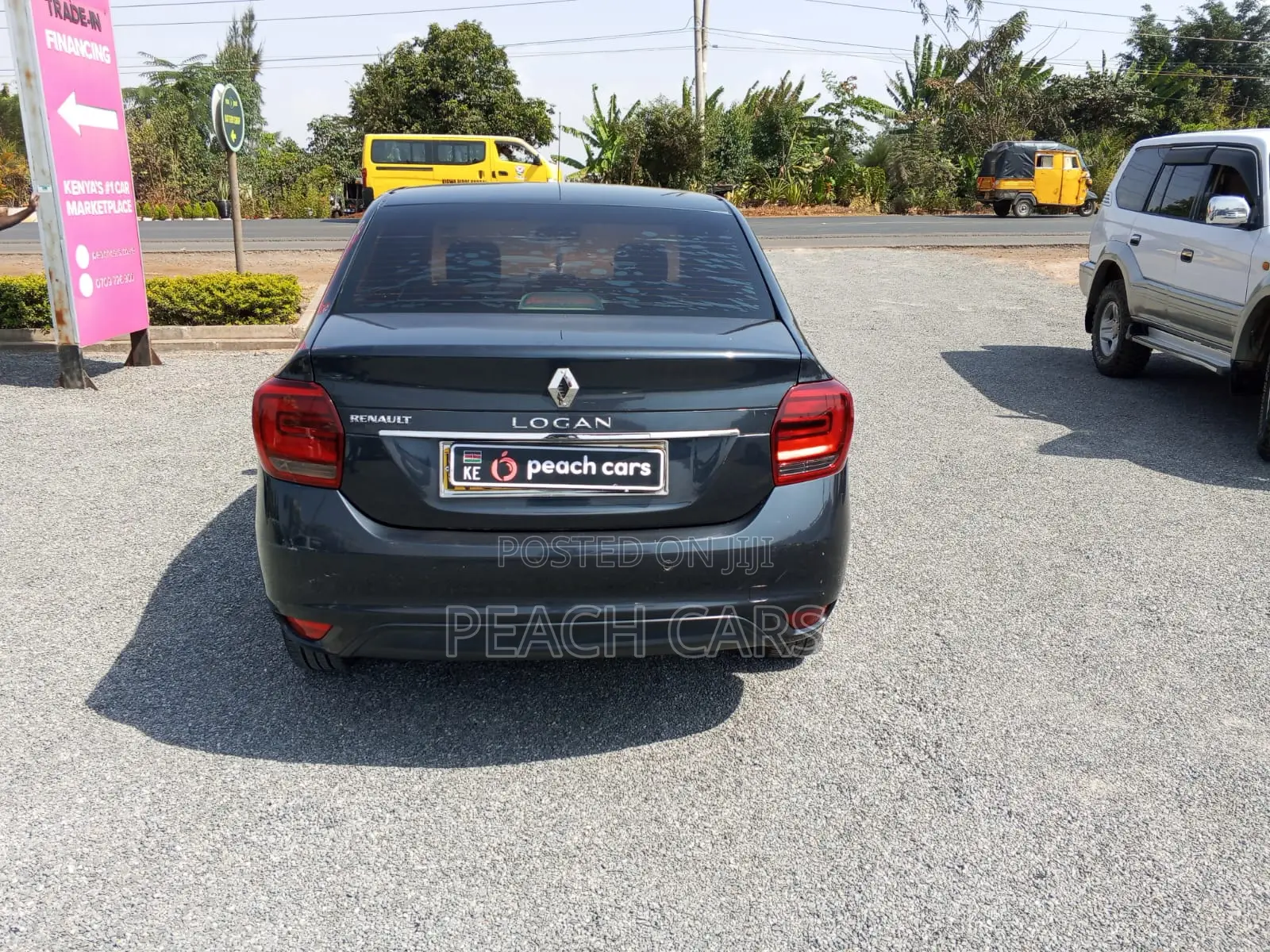 Renault Logan 2017 Gray