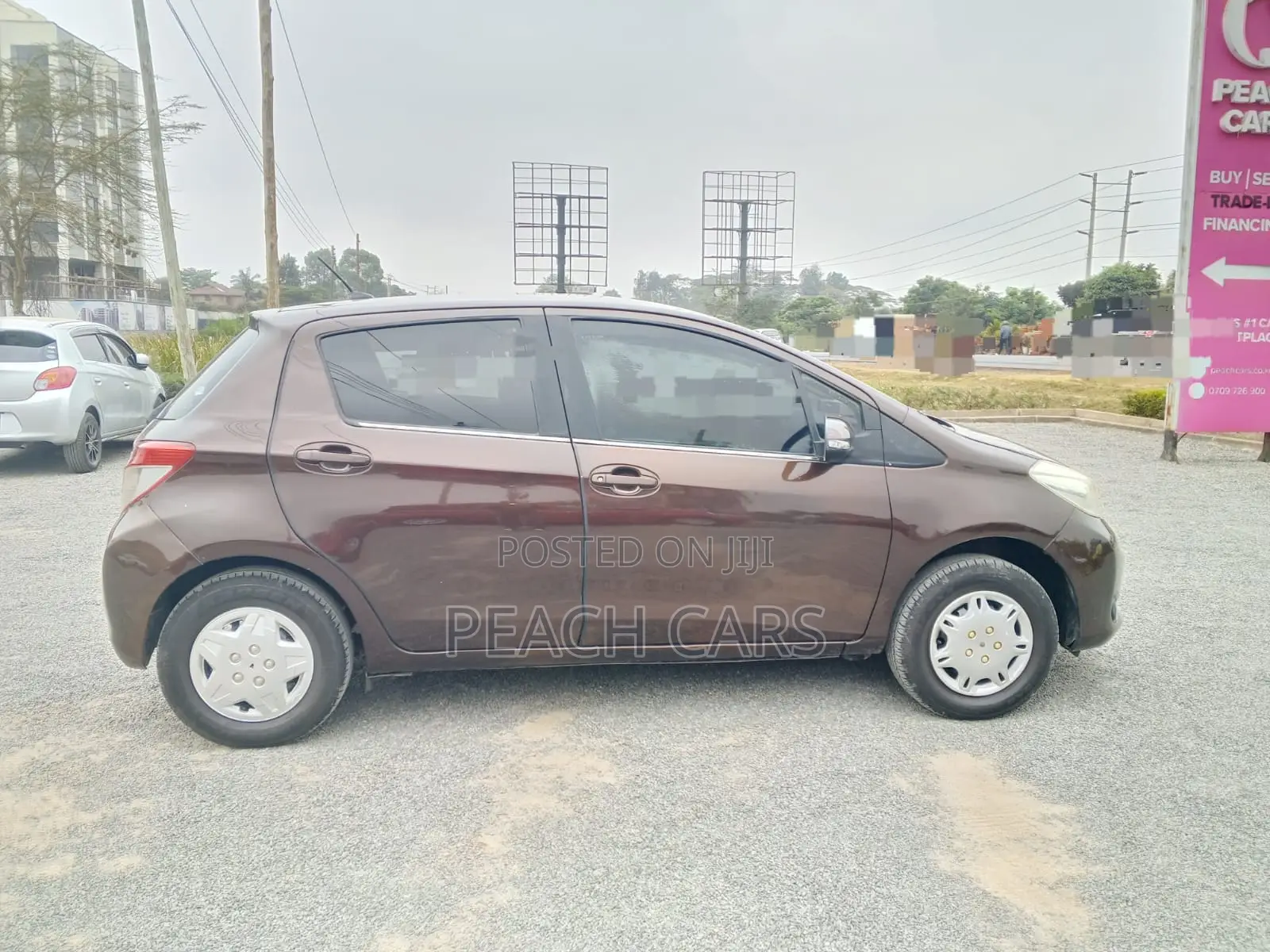 Toyota Vitz 2011 Brown