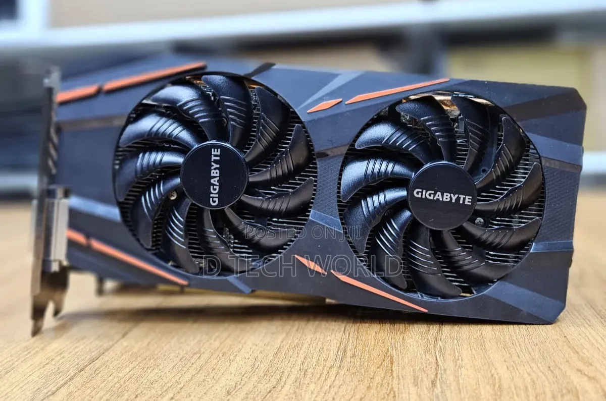 AMD RX 580 Graphics
8gb GDDR5 vRAM Graphics Card
3 Display Ports