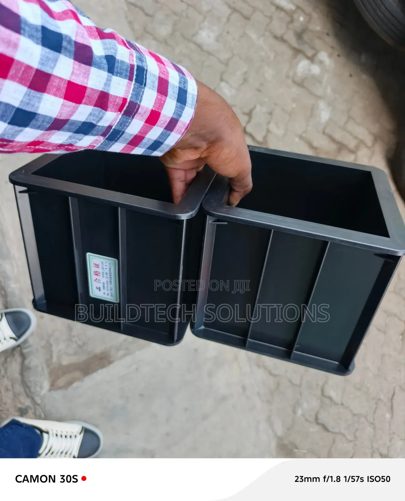 Heavy-Duty Plastic Cube Moulds