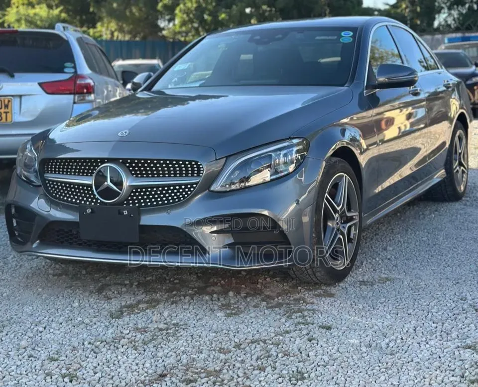 Mercedes-Benz C200 2019 Gray