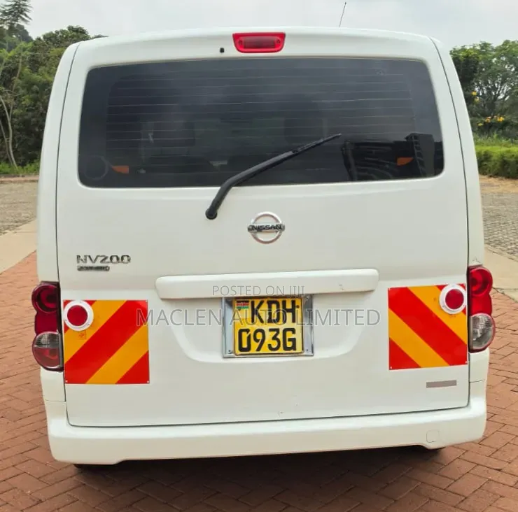Nissan NV200 2015 White