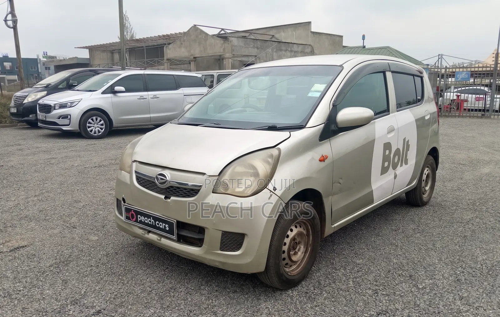 Daihatsu Mira 2011 Gold