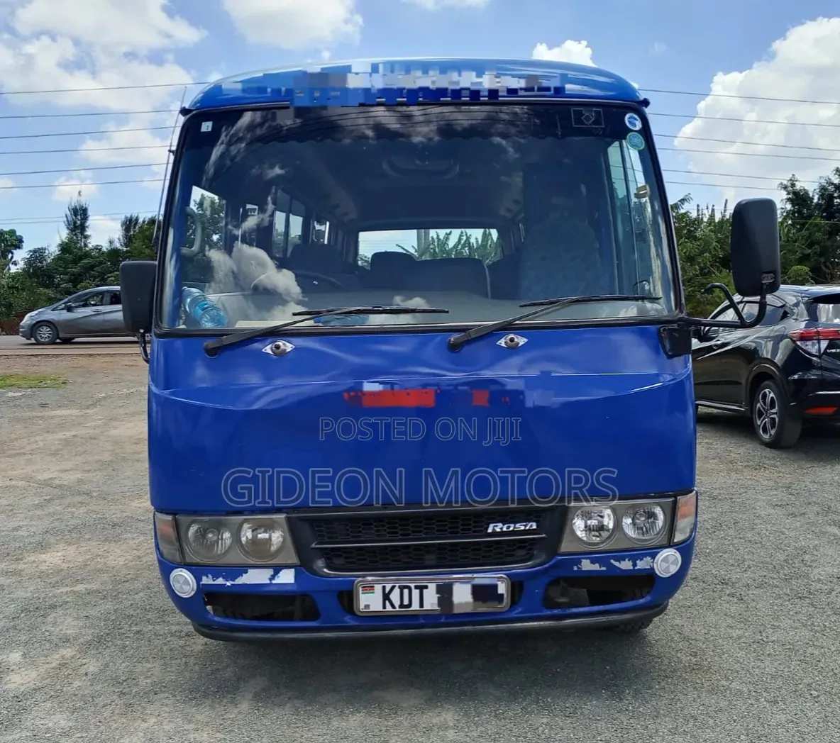 Mitsubishi Fuso Rosa 2017 Blue