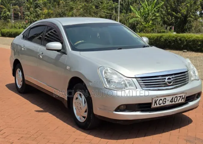 Nissan Bluebird 2009 Silver