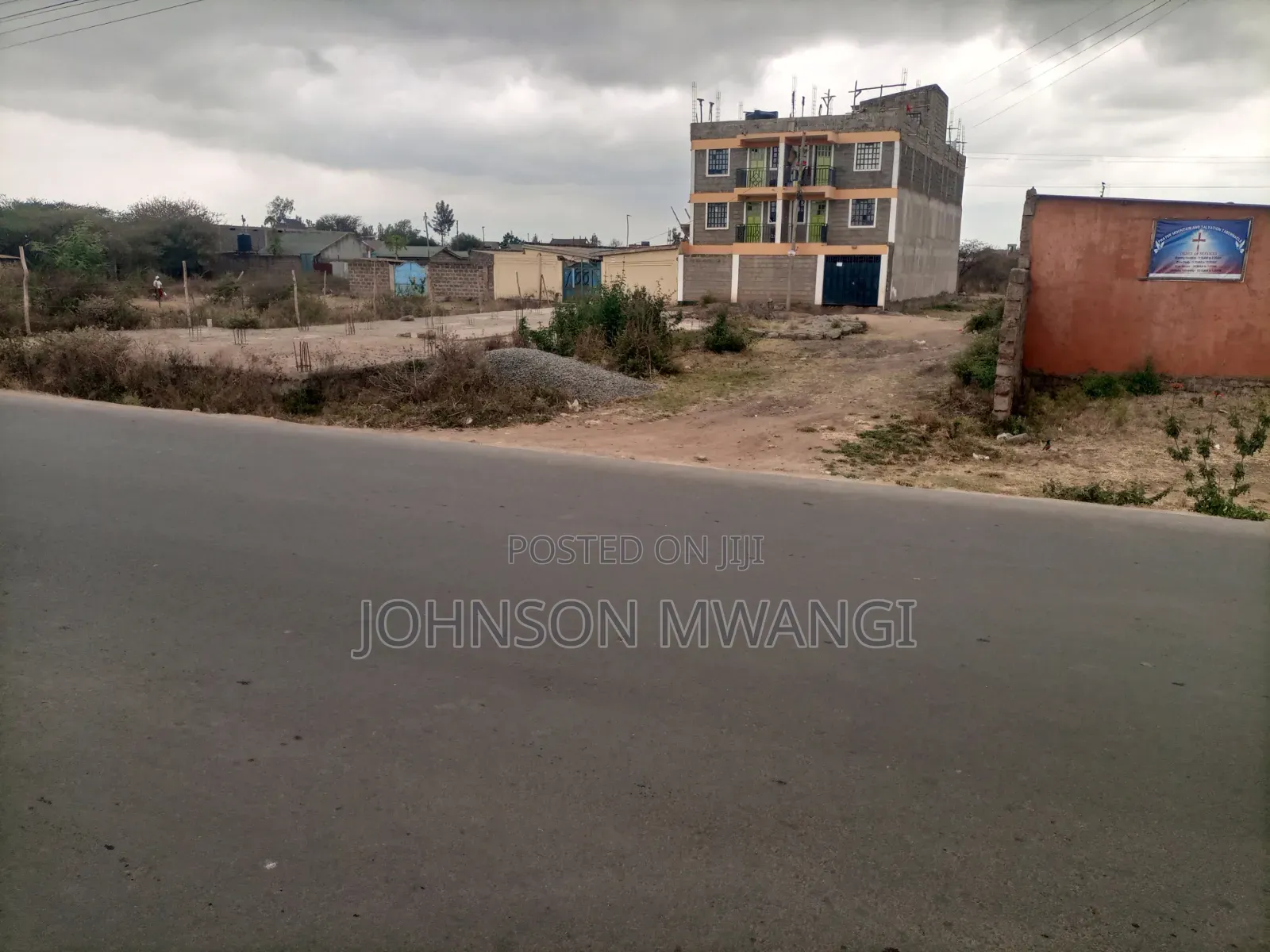 Prime Commercial Plot on Quick Sale JUJAFARM SHOPPING CENTER