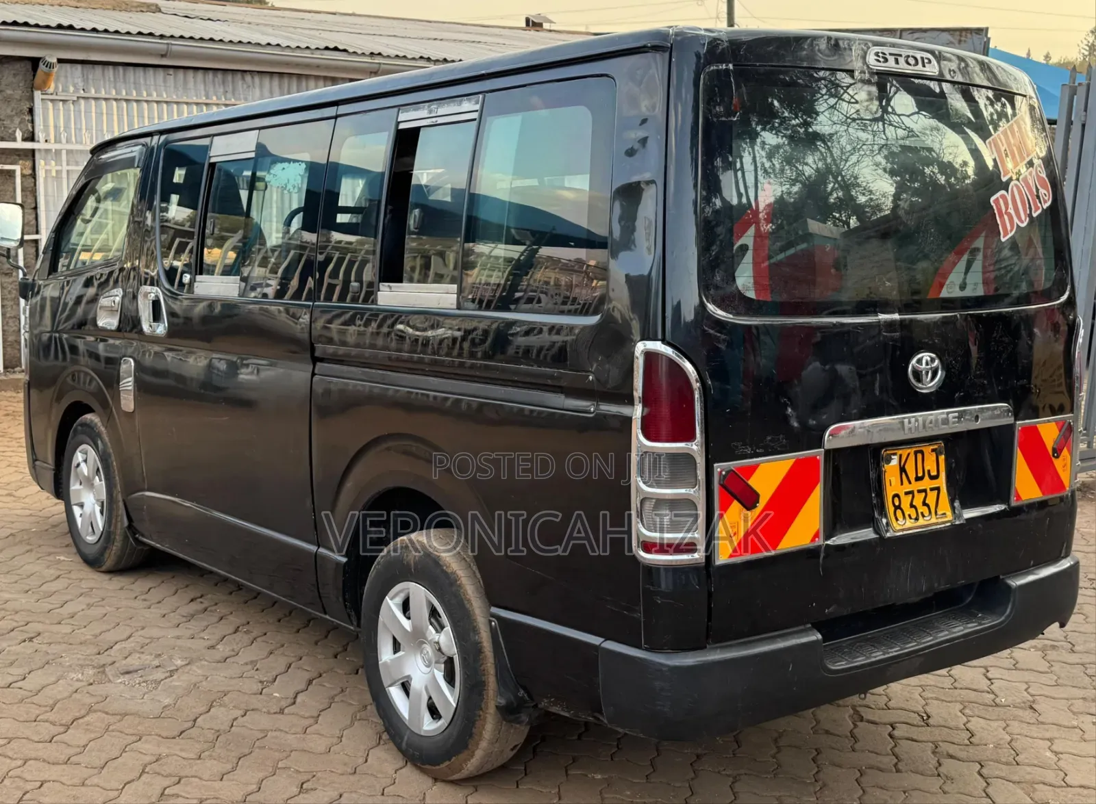 Toyota HiAce 2015 Black