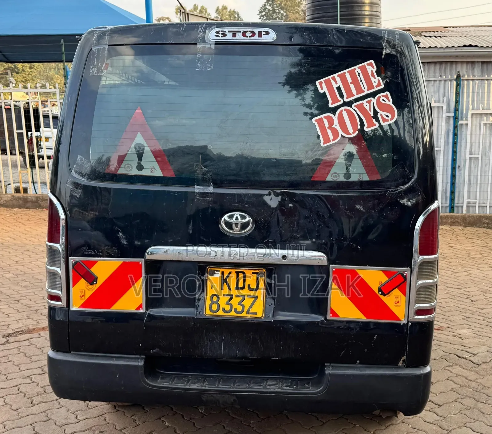 Toyota HiAce 2015 Black