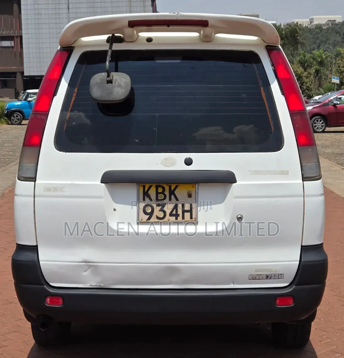 Toyota TownAce 2002 White