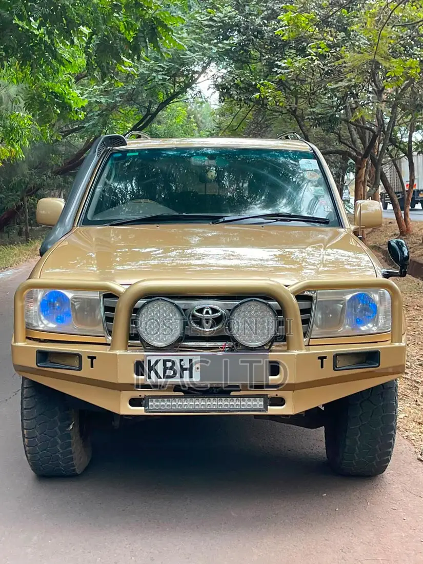 Toyota Land Cruiser 2003 Gold