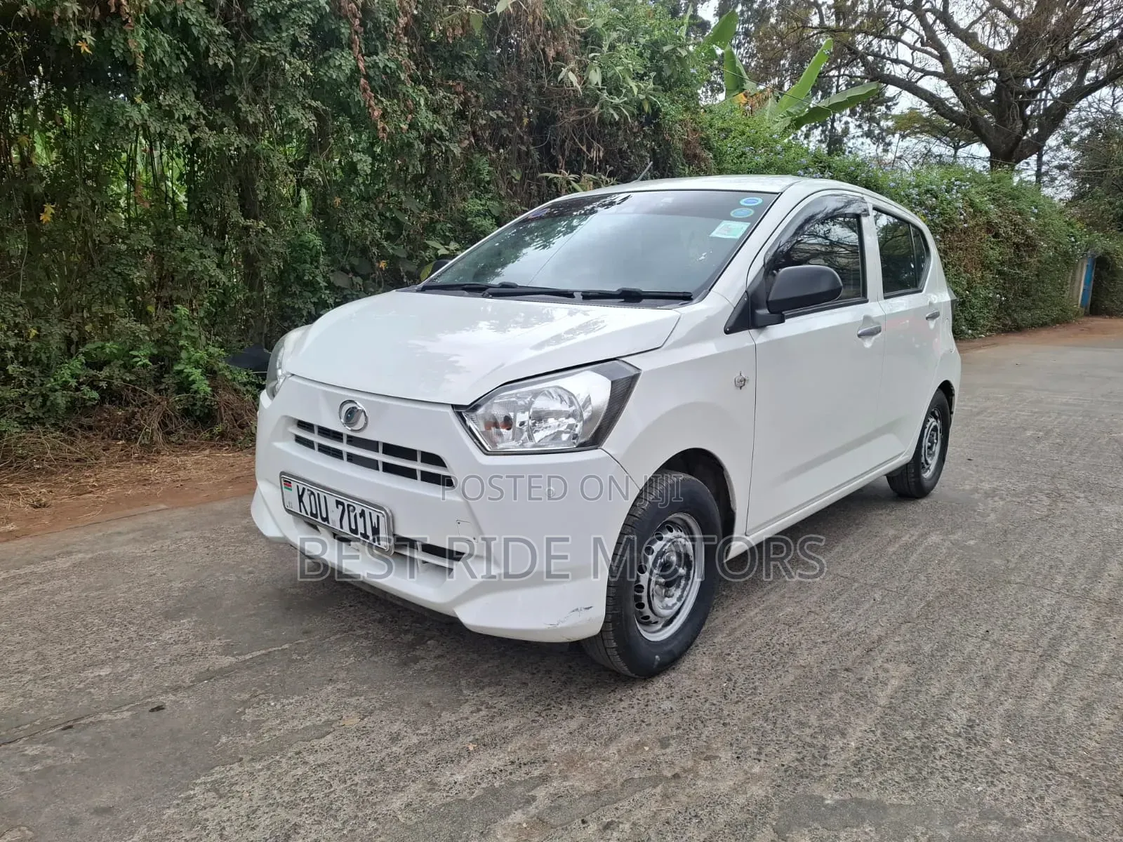 Daihatsu Mira 2019 White