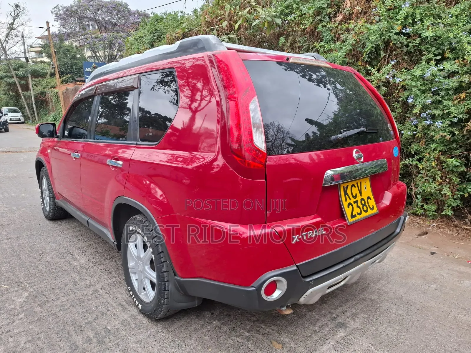 Nissan X-Trail 2.0 Petrol XE 2012 Red