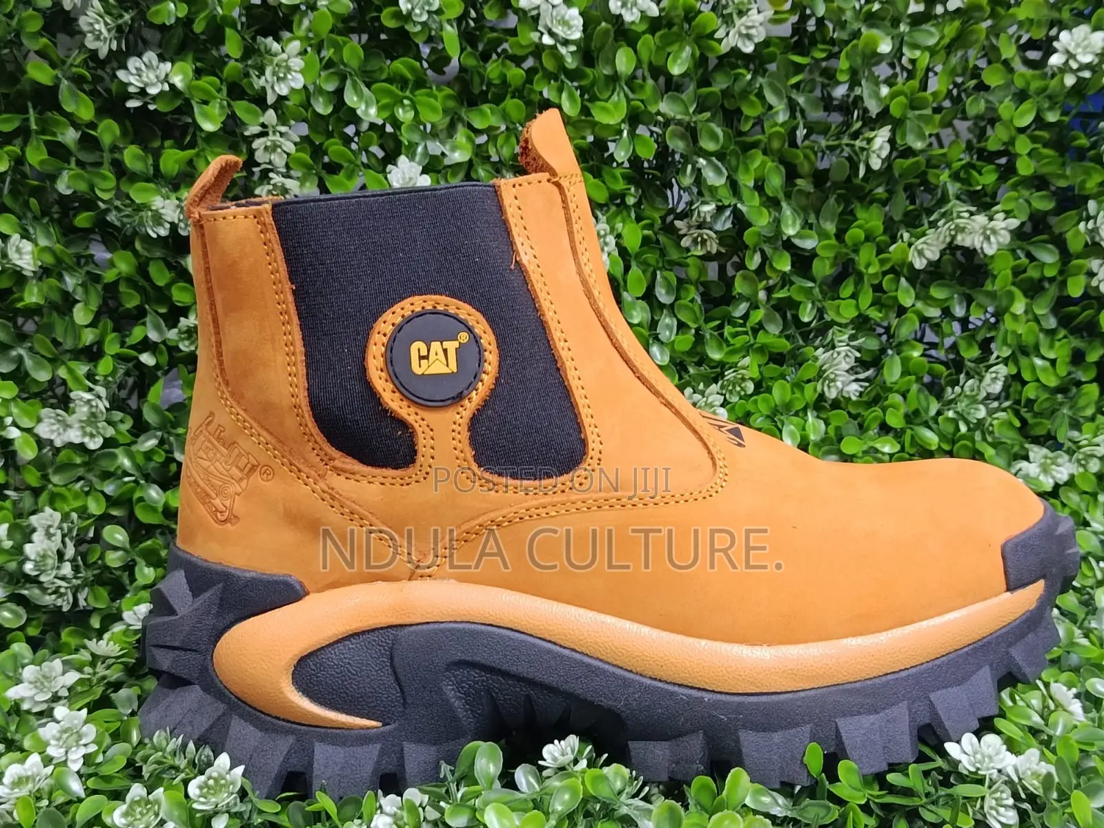 Cat Rugged Slip-on Boots