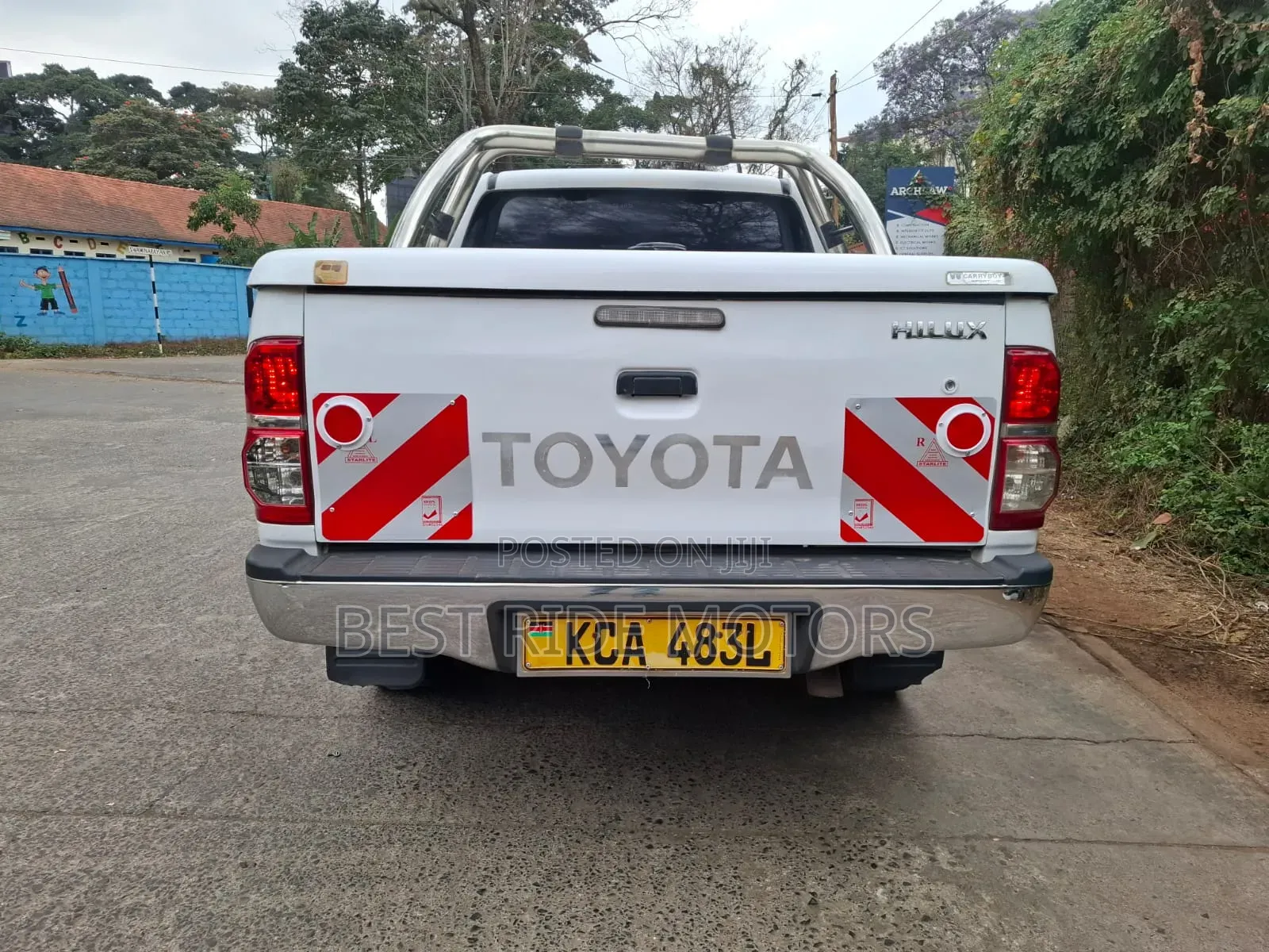 Toyota Hilux 2014 White