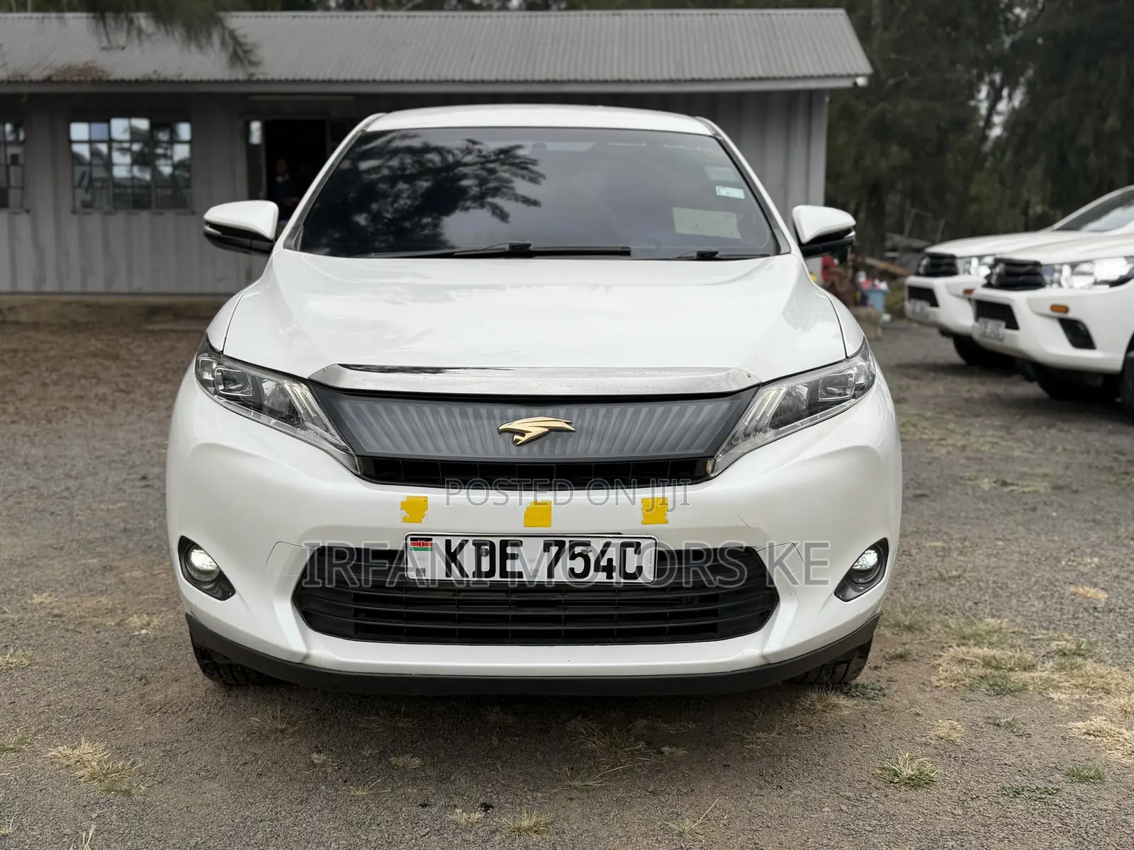 Toyota Harrier 2.5 Hybrid 4WD 2014 White