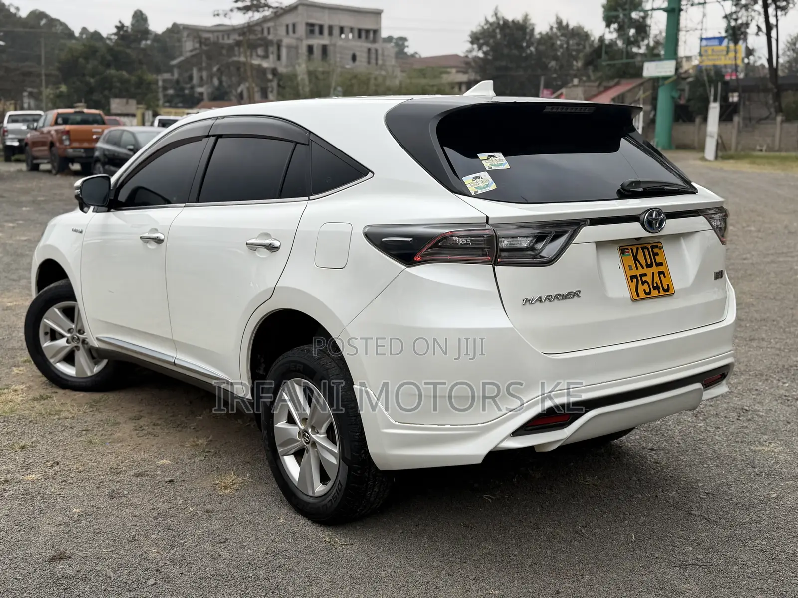 Toyota Harrier 2.5 Hybrid 4WD 2014 White