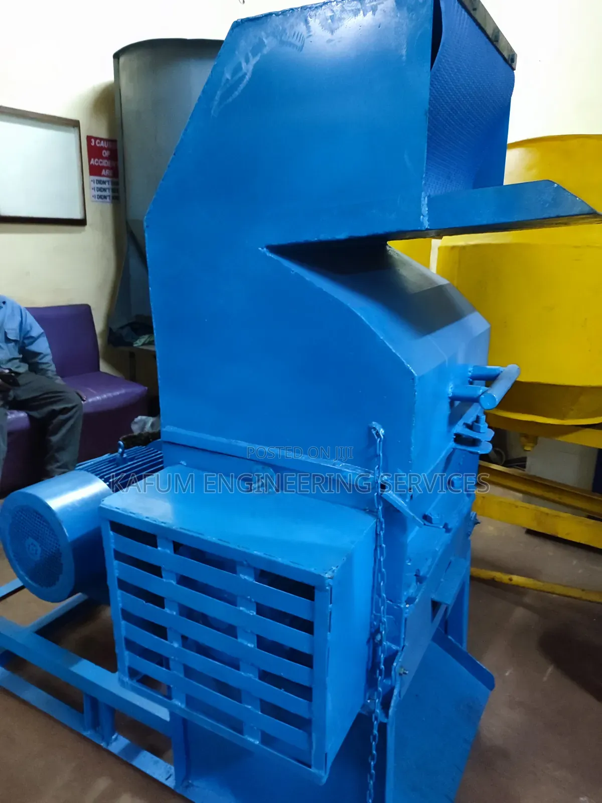 Plastic Shredder/Crusher Machine