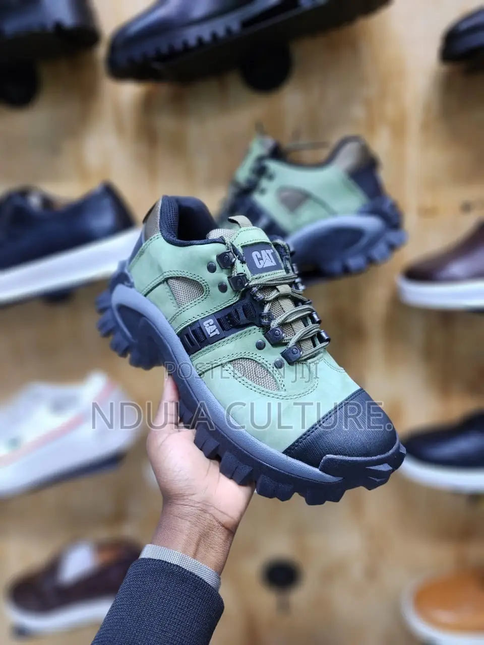 Caterpillar Low Cut Rugged Boots