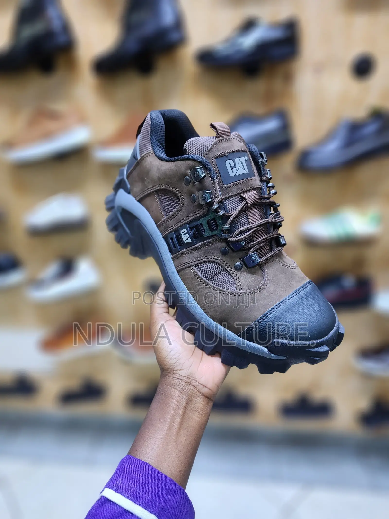 Caterpillar Low Cut Rugged Boots