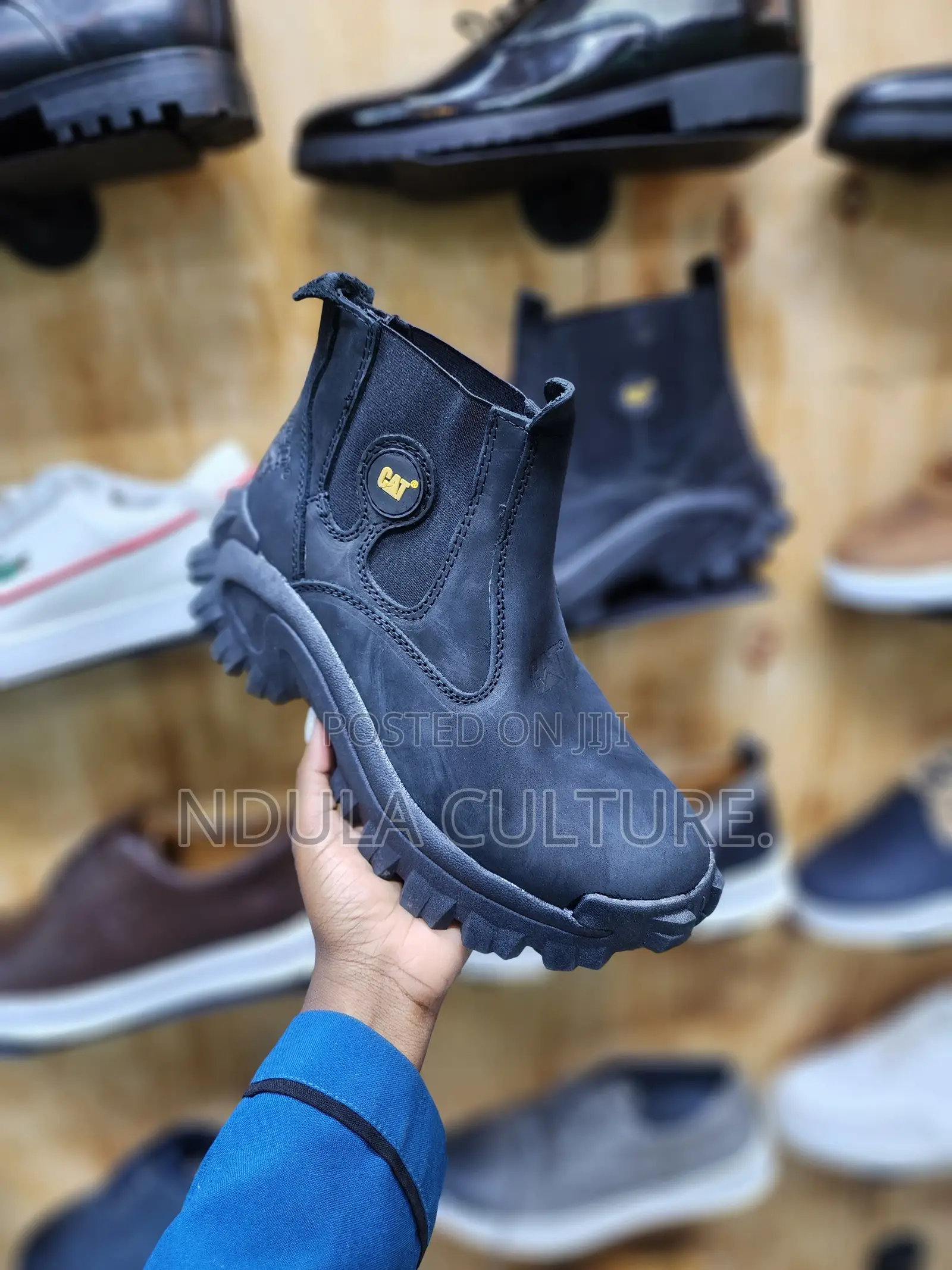 Cat Rugged Slip-on Boots