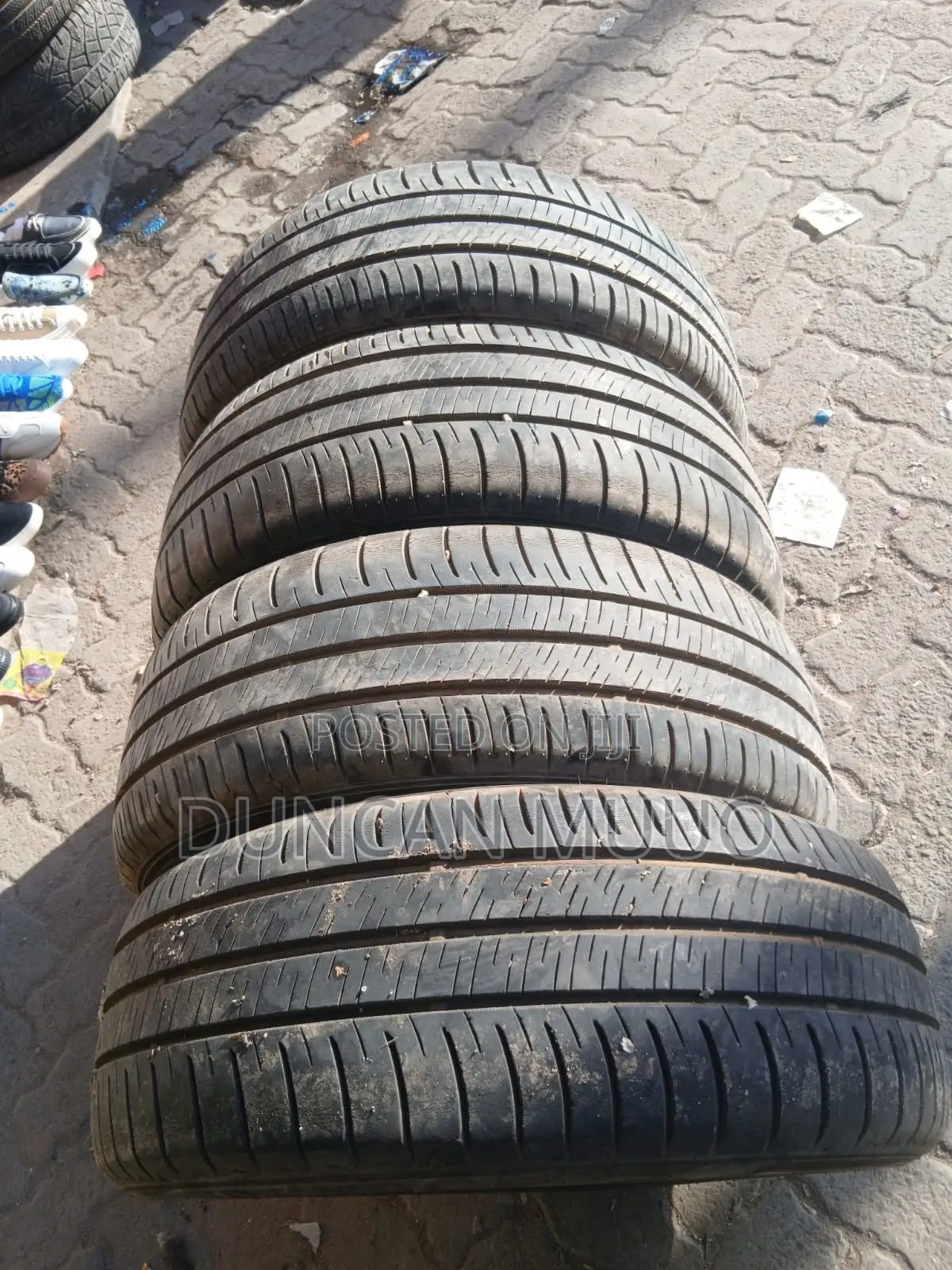 215/50 R18 - Dunlop