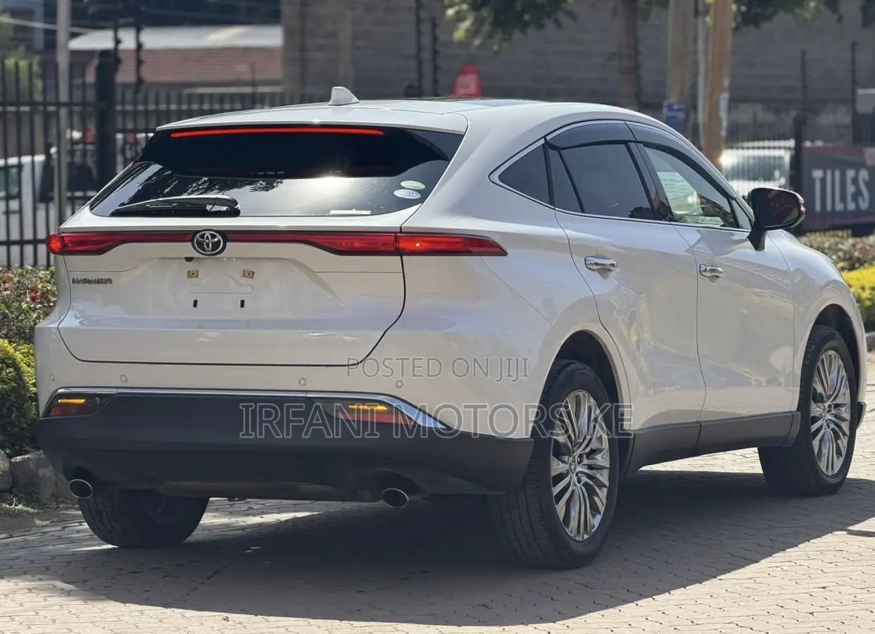 Toyota Harrier 2.0 2020 White