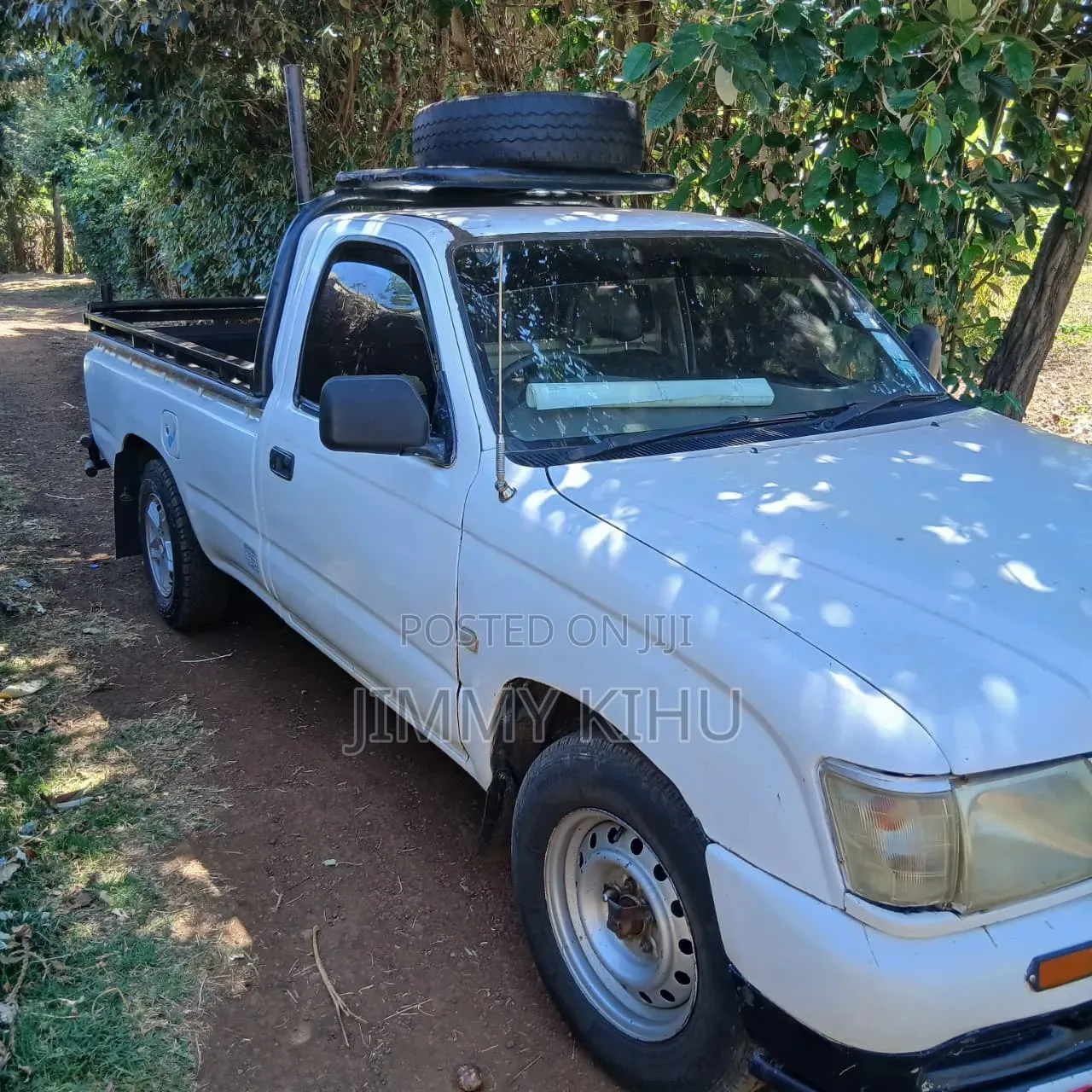 Toyota Hilux 2.5 Cab 2005 White