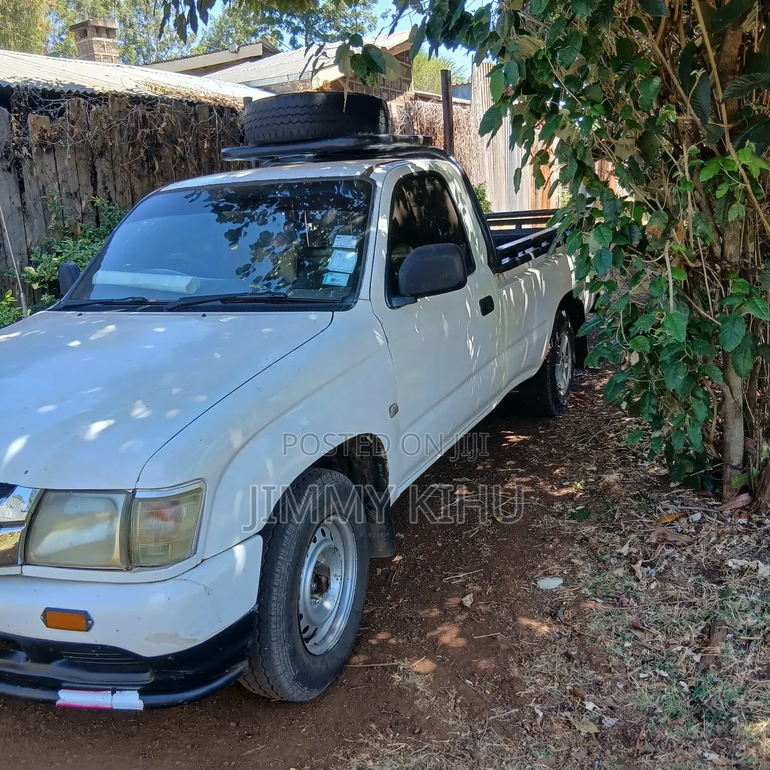 Toyota Hilux 2.5 Cab 2005 White