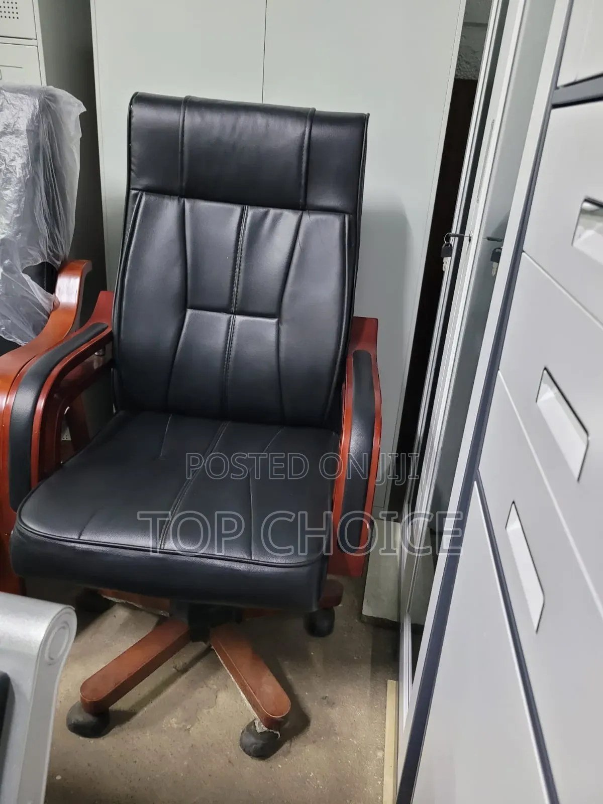 Executive Office Chair