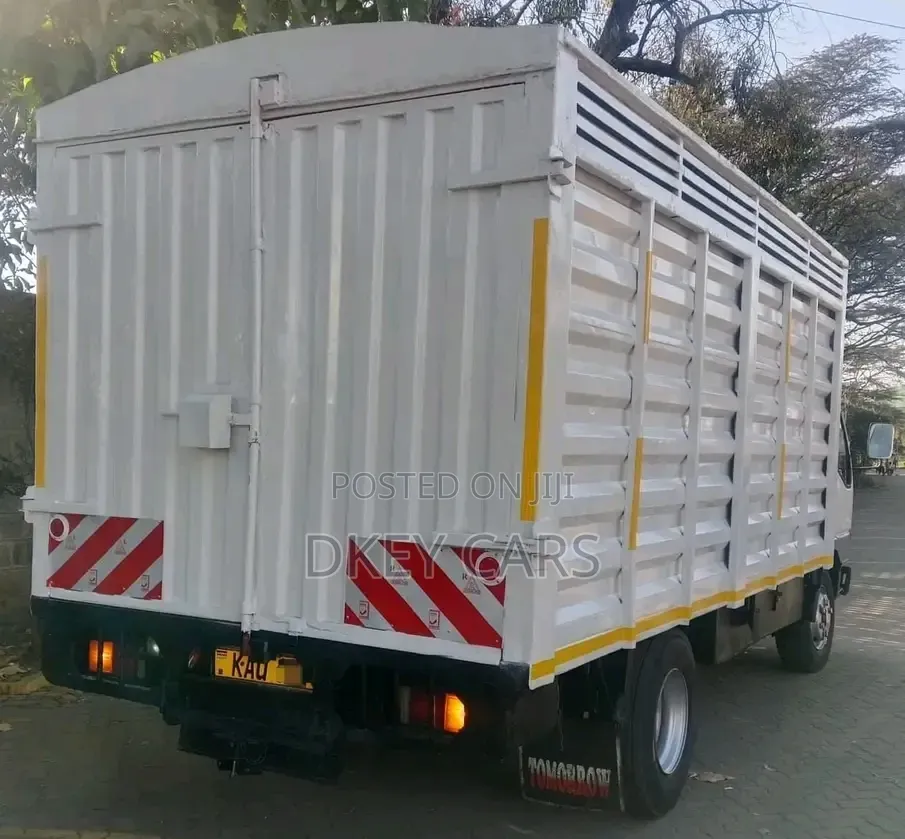 Mitsubishi Canter 2008 White