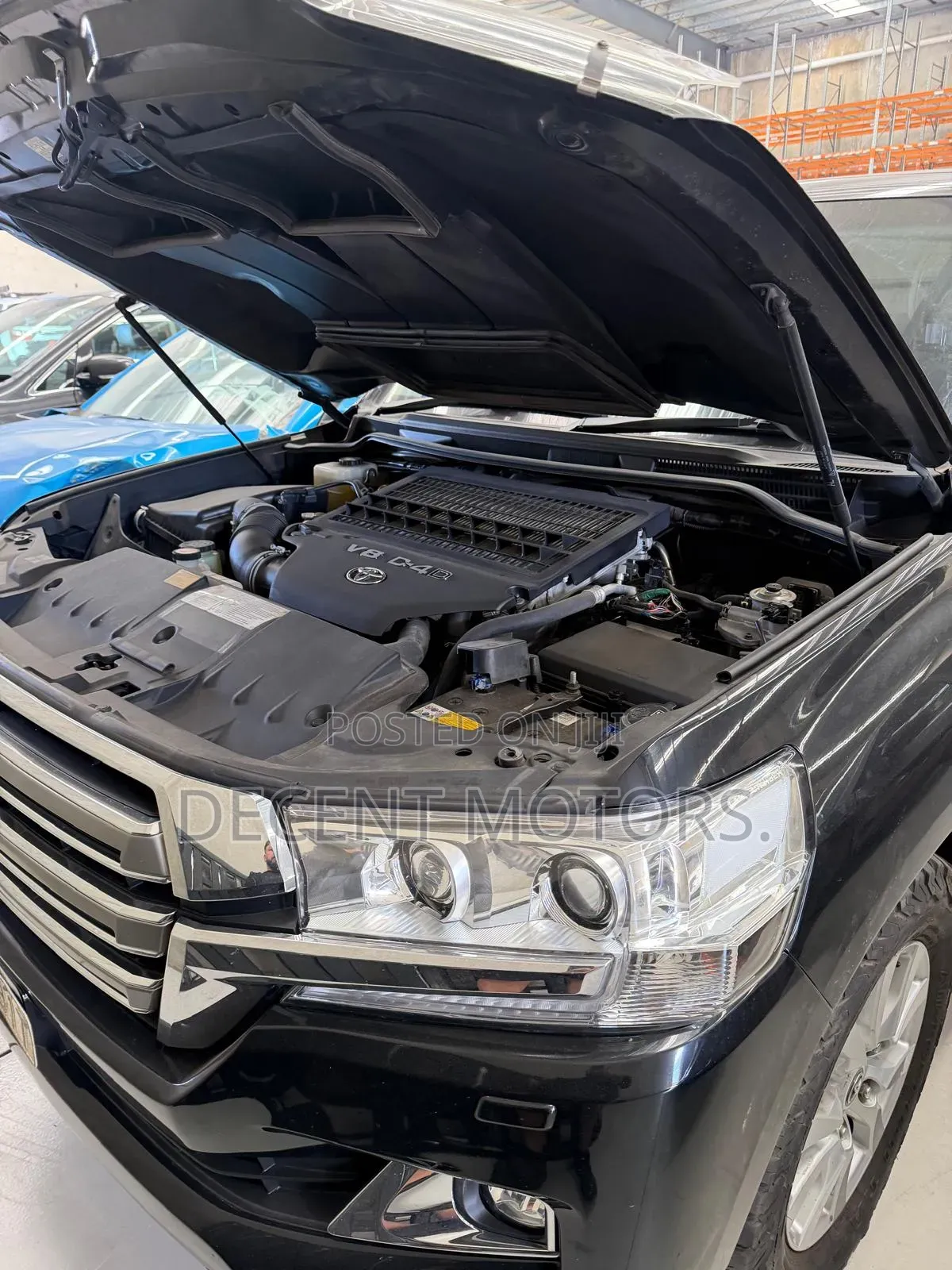 Toyota Land Cruiser 4.6 V8 GX 2019 Black