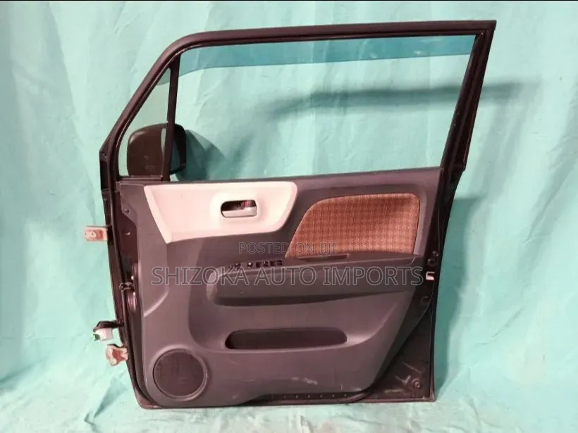F Door Assy Rh Nissan Moco Mg33s