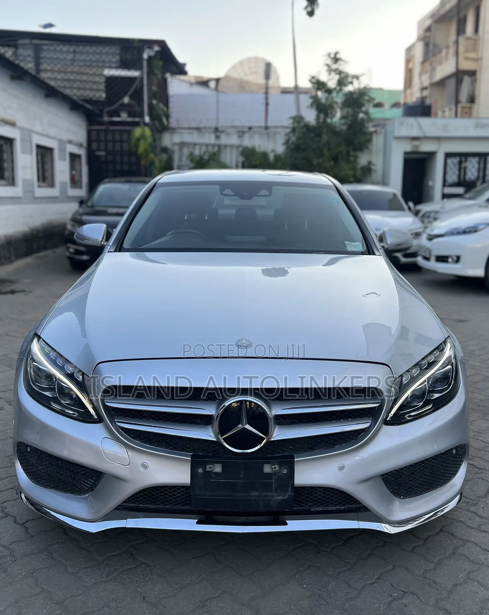 Mercedes-Benz C200 2016 Silver