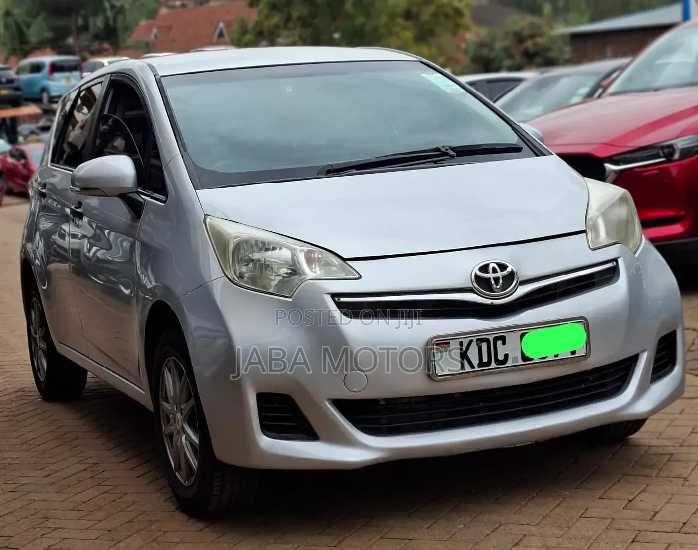 Toyota Ractis 2014 Silver