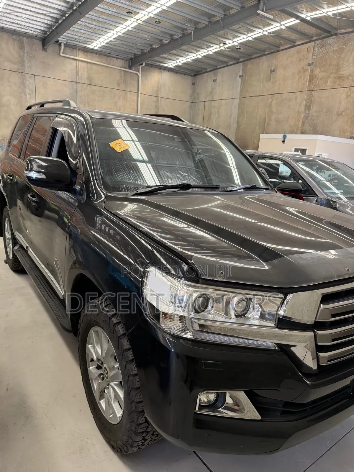 Toyota Land Cruiser 4.6 V8 GX 2019 Black
