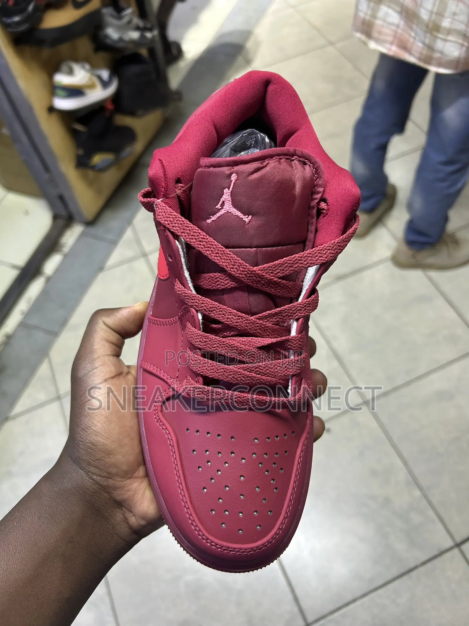 Jordan 1 Low SE Valentines