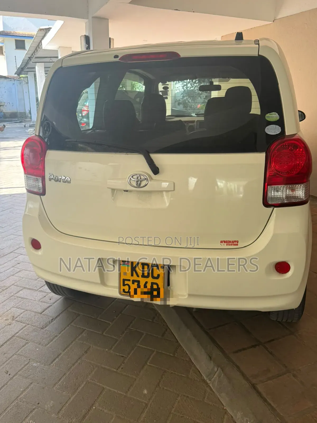 Toyota Porte 2014 Gold