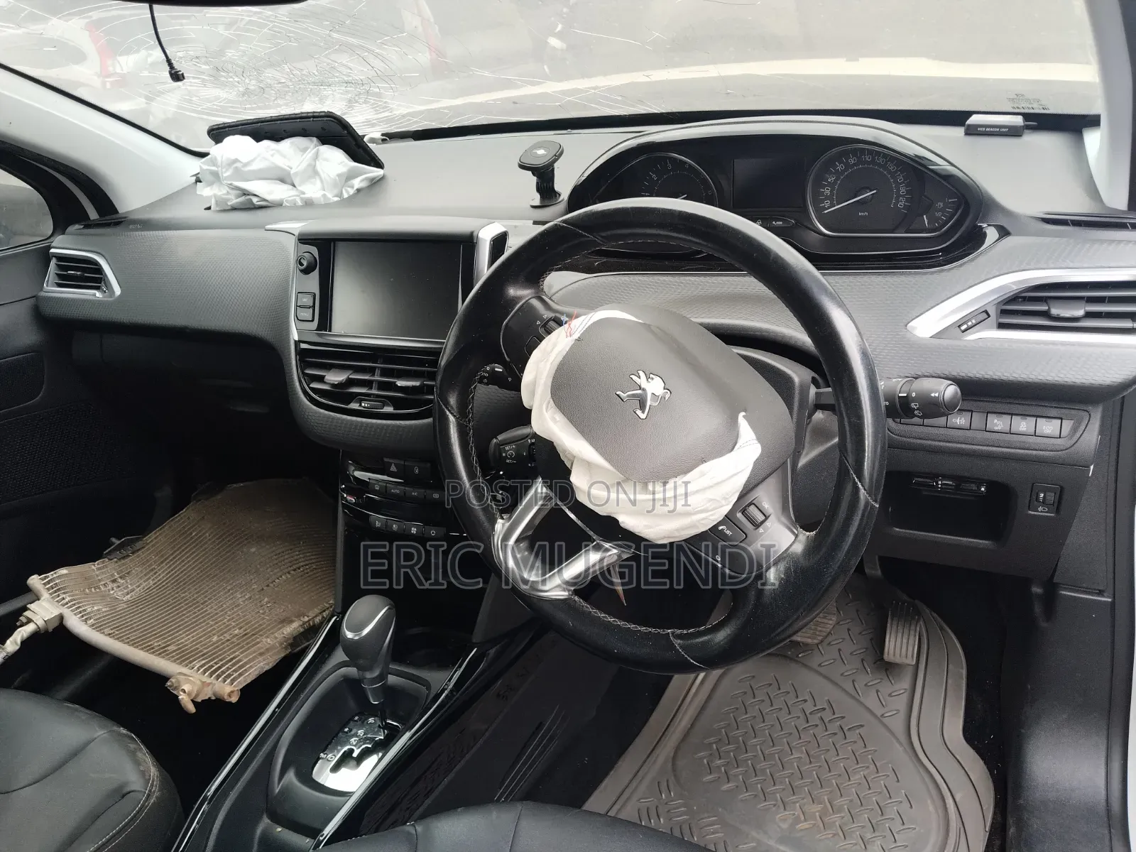 Peugeot 2008 2020 White