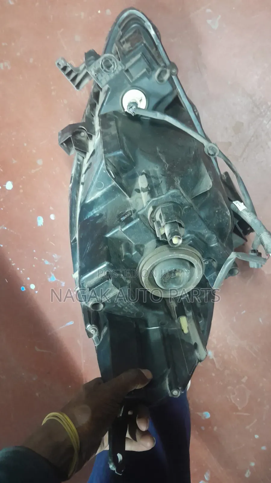Nissan Latio 2012 Headlight
