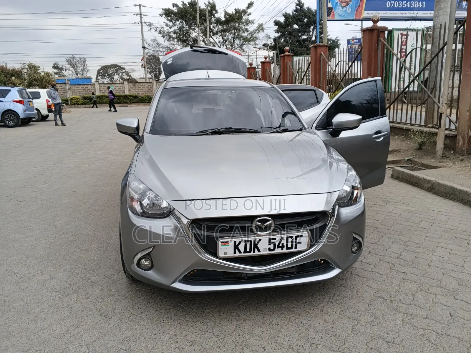 Mazda Demio 2015 Silver