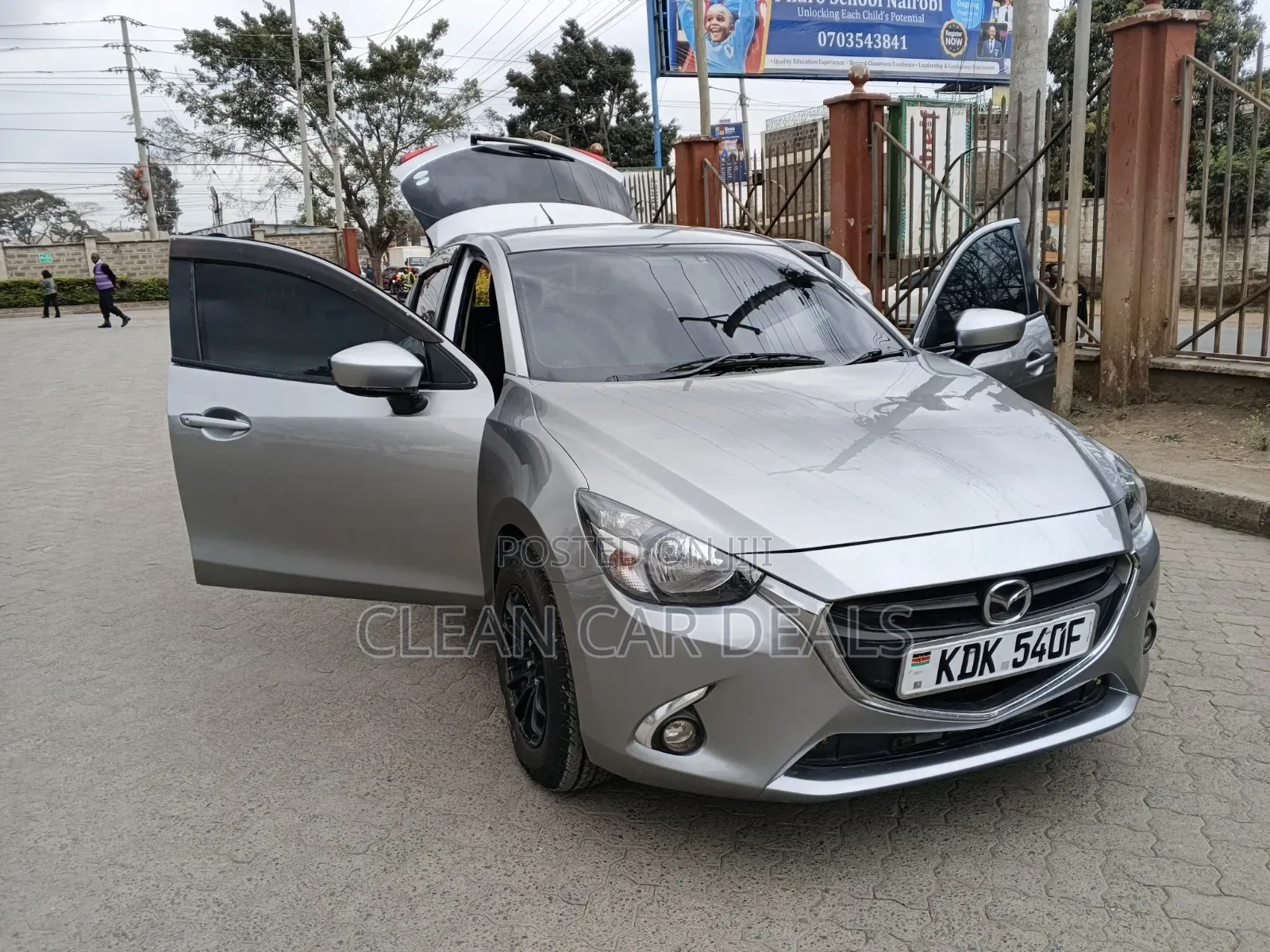 Mazda Demio 2015 Silver