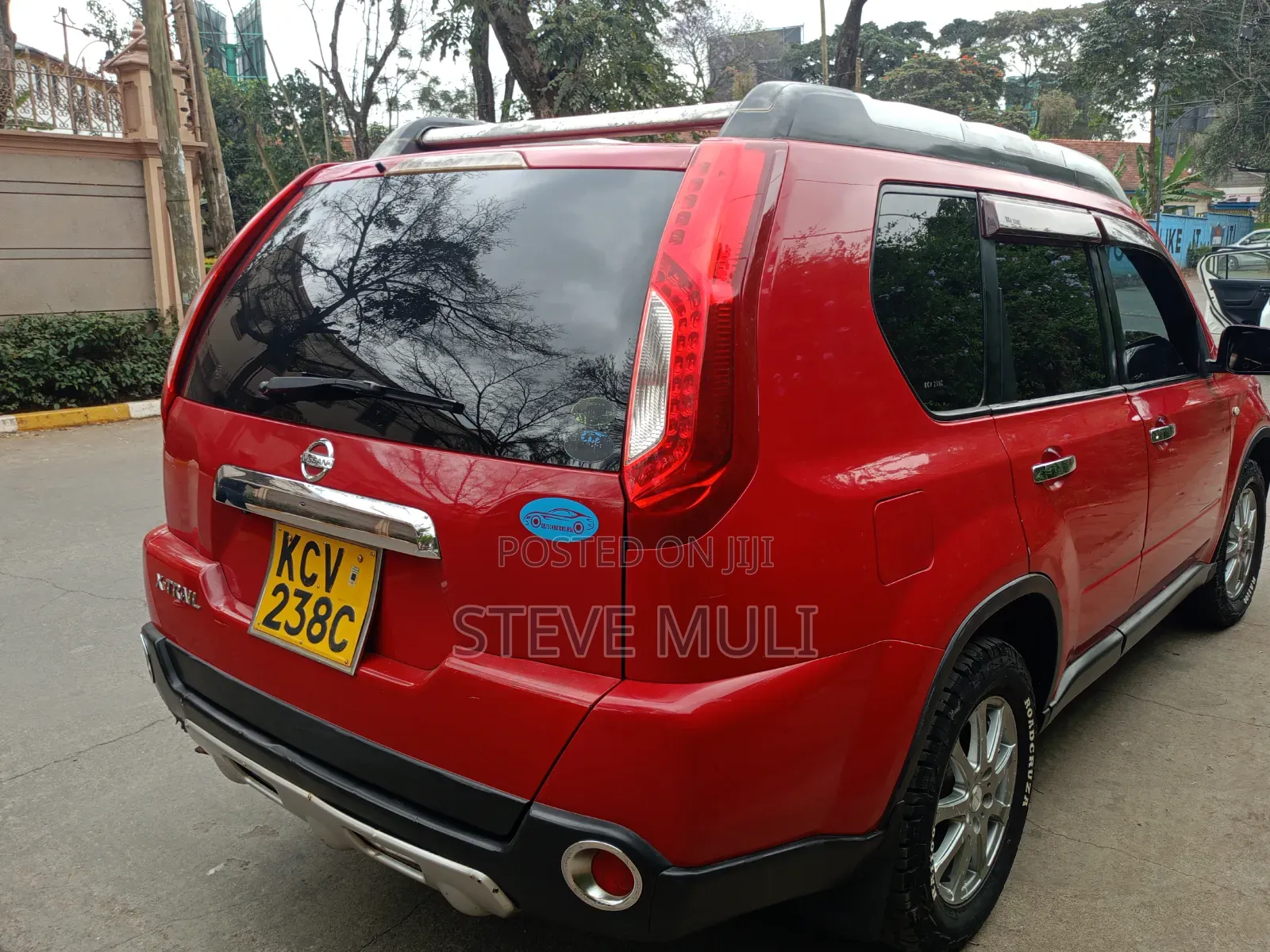 Nissan X-Trail 2.0 Petrol XE 2012 Red