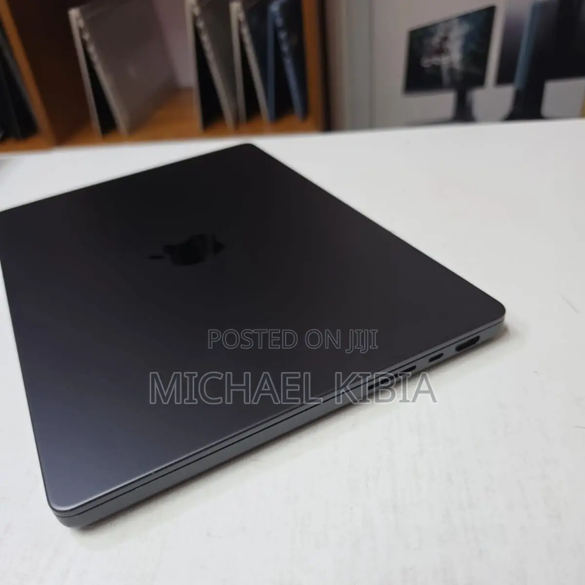 Laptop Apple MacBook Pro 2025 M5 16GB Apple M5 SSD 1T
