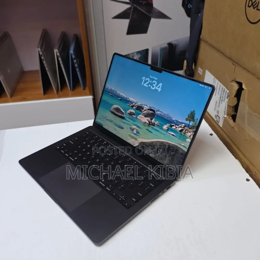 Laptop Apple MacBook Pro 2025 M5 16GB Apple M5 SSD 1T